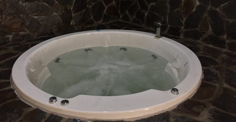 20180531_143518812_iOS - copia Cabaña jaccuzi